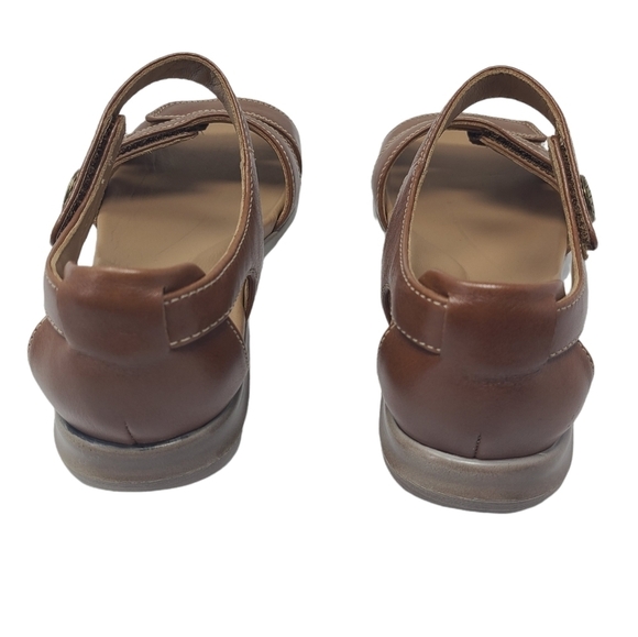 CLARKS Unstructured Kylyn Strap Tan Leather New Sz‎ 6.5 - Picture 3 of 5